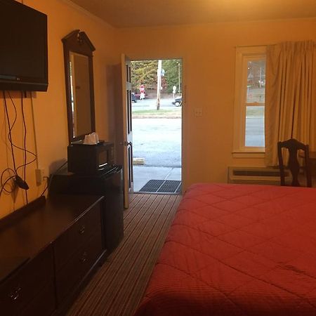 Wakefield Inn Motel מראה חיצוני תמונה